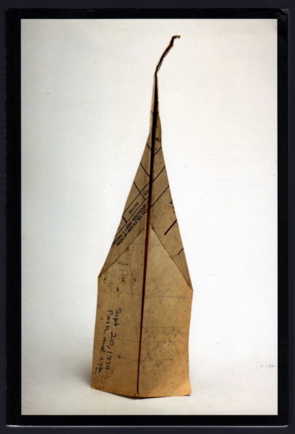 Image for PAPER AIRPLANES: THE COLLECTIONS OF HARRY SMITH CATALOGUE RAISONN, VOL. I PAPER AIRPLANES: THE COLLECTIONS OF HARRY SMITH CATALOGUE RAISONN, VOL. I